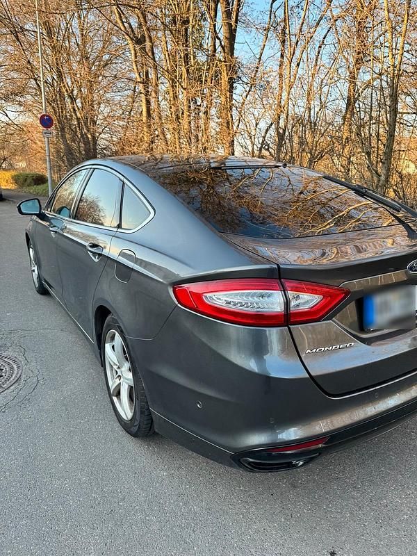 Gebraucht Ford Mondeo 204 PS (150 kW) 2018 Grau Limousine