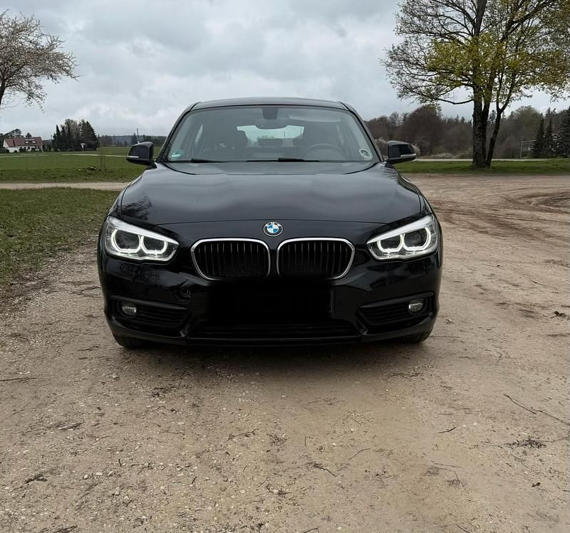 Gebraucht BMW 118 Advantage 150 PS (110 kW) 2017 Schwarz Kleinwagen