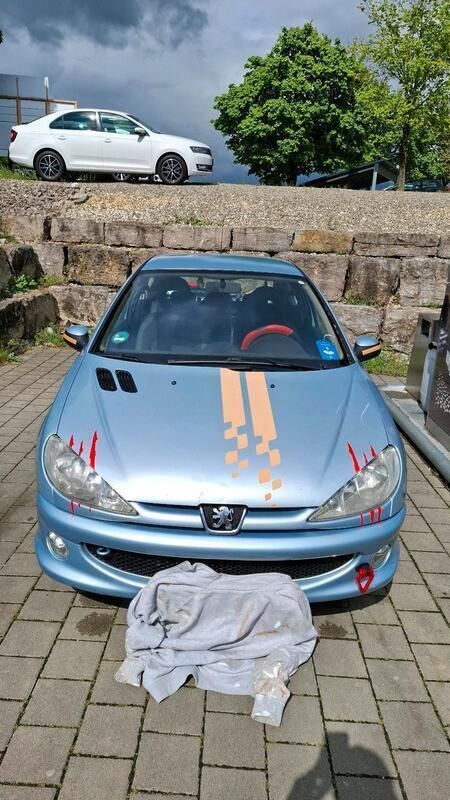 Blau Gebraucht 2006 Peugeot 206 Kleinwagen | 3.100 € (Etwas zu teuer) - Bild 1/4