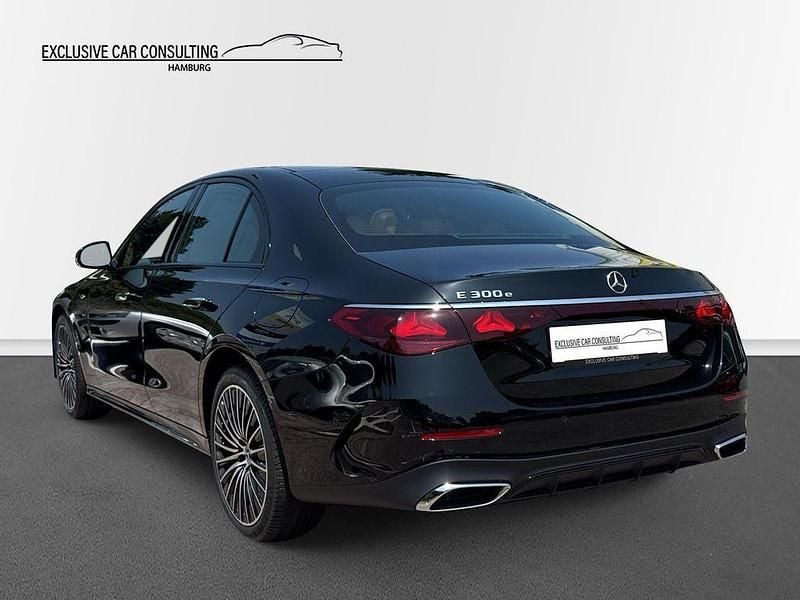 Gebraucht Mercedes E300 AMG Line Premium Plus 204 PS (150 kW) 2025 Schwarz Limousine