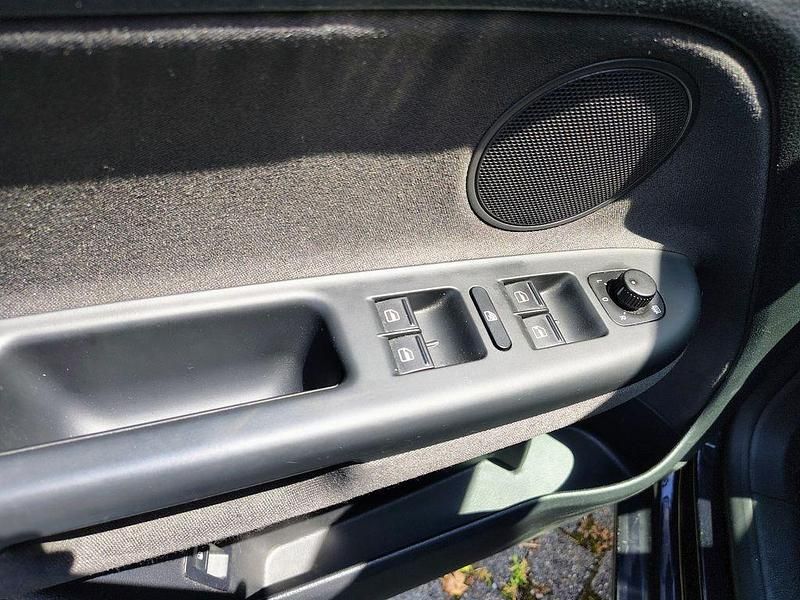 Gebraucht VW Golf Plus Cross Comfortline 122 PS (89 kW) 2010 Schwarz Van / Kleinbus