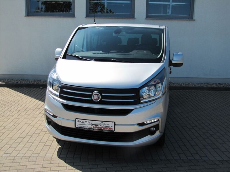Silber Gebraucht 2020 Fiat Talento Family Van | 26.990 € (Etwas zu teuer) - Bild 1/4