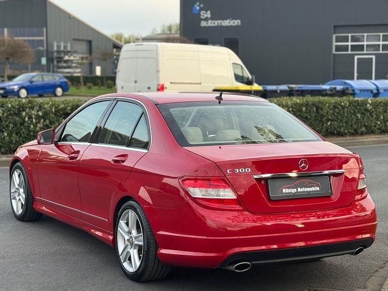 Gebraucht Mercedes C300 Avantgarde 231 PS (169 kW) 2010 Feueropal Limousine