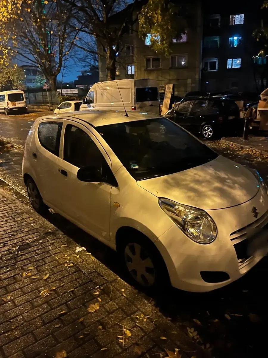 Gebraucht Suzuki Alto 68 PS (50 kW) 2011 Weiß Kleinwagen