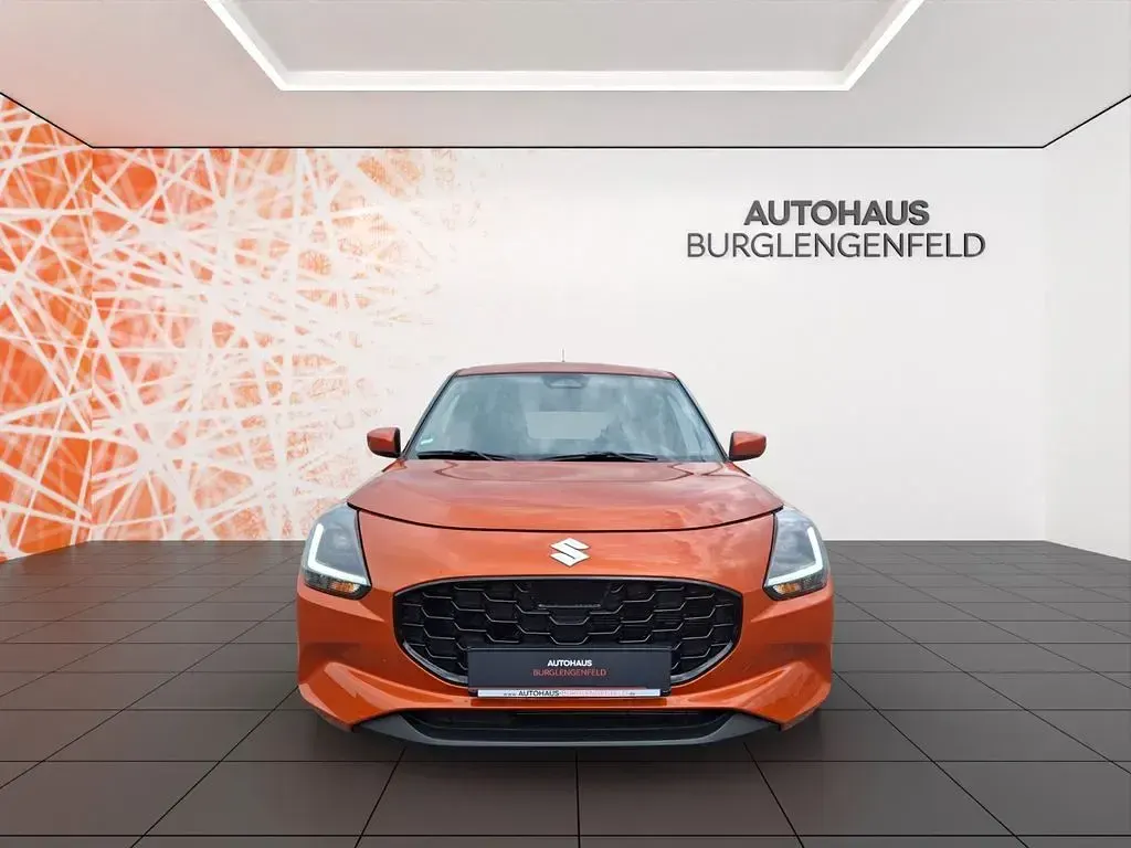 Gebraucht Suzuki Swift Comfort 83 PS (61 kW) 2025 Orange Kleinwagen