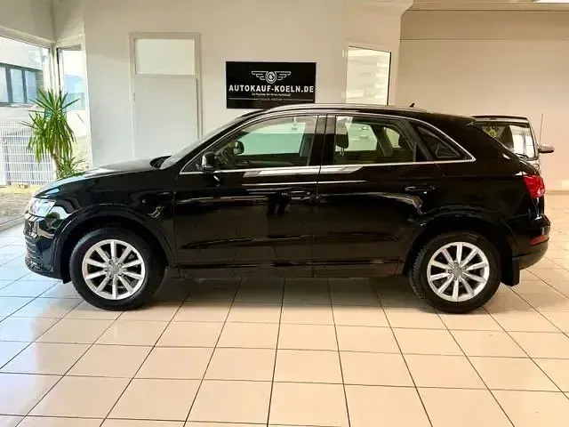 Gebraucht Audi Q3 Sport 180 PS (132 kW) 2017 Brillantschwarz (metallic) SUV