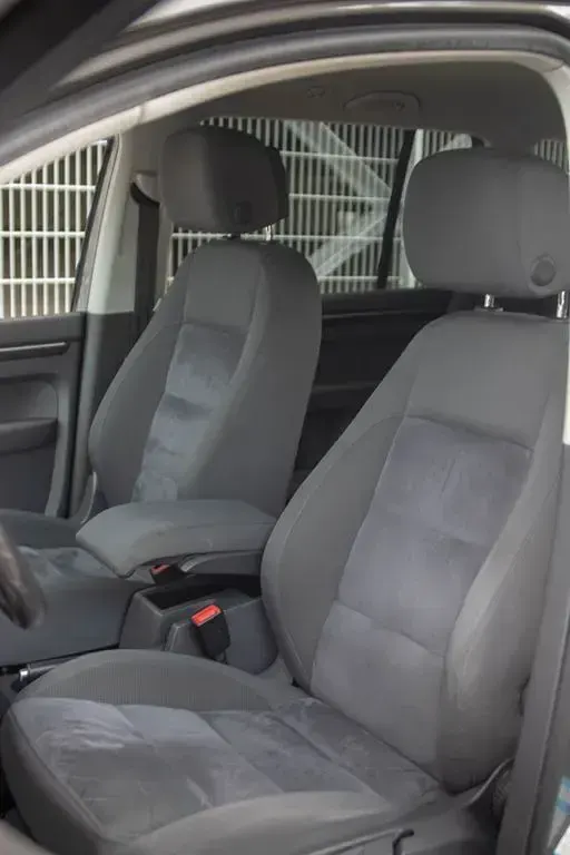 Gebraucht VW Touran Highline 170 PS (125 kW) 2012 Grau Van / Kleinbus