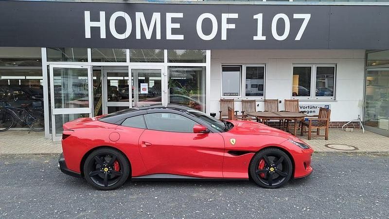 Gebraucht Ferrari Portofino 600 PS (441 kW) 2019 Rot Cabrio