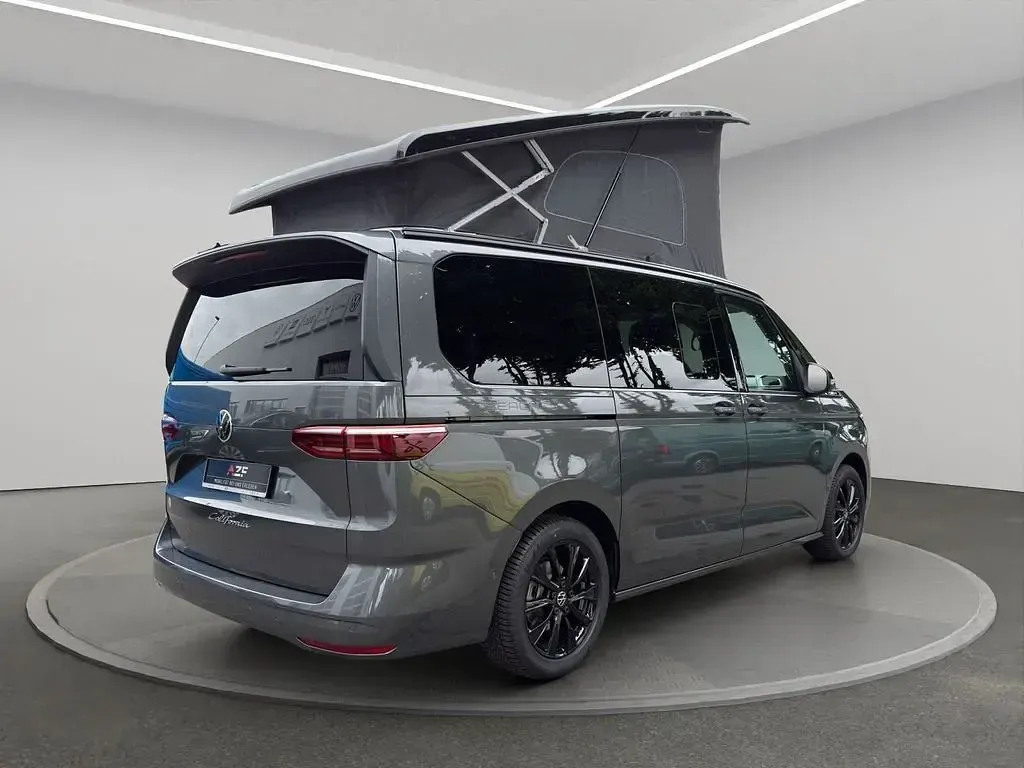 Gebraucht VW California Beach 150 PS (110 kW) 2026 Indiumgrau metallic / deep black perleffekt Van
