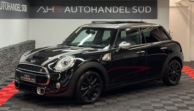 Schwarz Gebraucht 2016 Mini Cooper S Clubman Chili Kombi | 14.300 € (Etwas zu teuer) - Bild 1/4