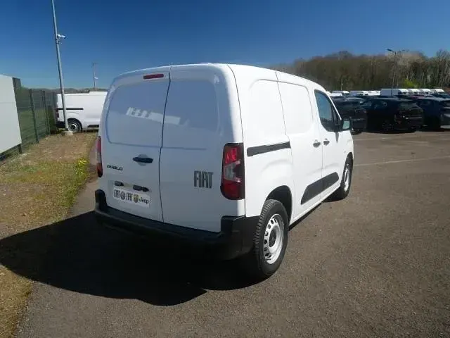Neu Fiat Doblò 110 PS (80 kW) 2026 Gelato weiß Van / Kleinbus