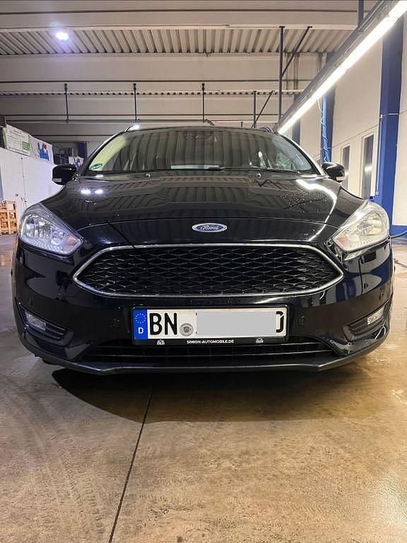 Usata Ford Focus 95 CV (69 kW) 2017 Nero Station wagon