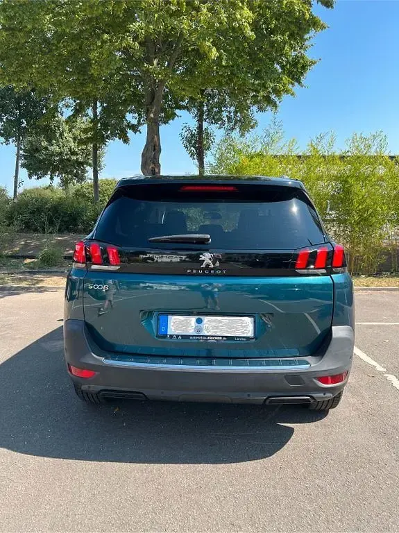 Gebraucht Peugeot 5008 Allure 131 PS (96 kW) 2019 Grün SUV