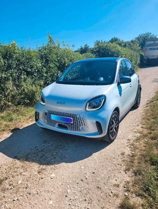 Andere farben Gebraucht 2020 Smart ForFour Electric Drive Kleinwagen | 10.490 € (Fairer Preis) - Bild 1/4