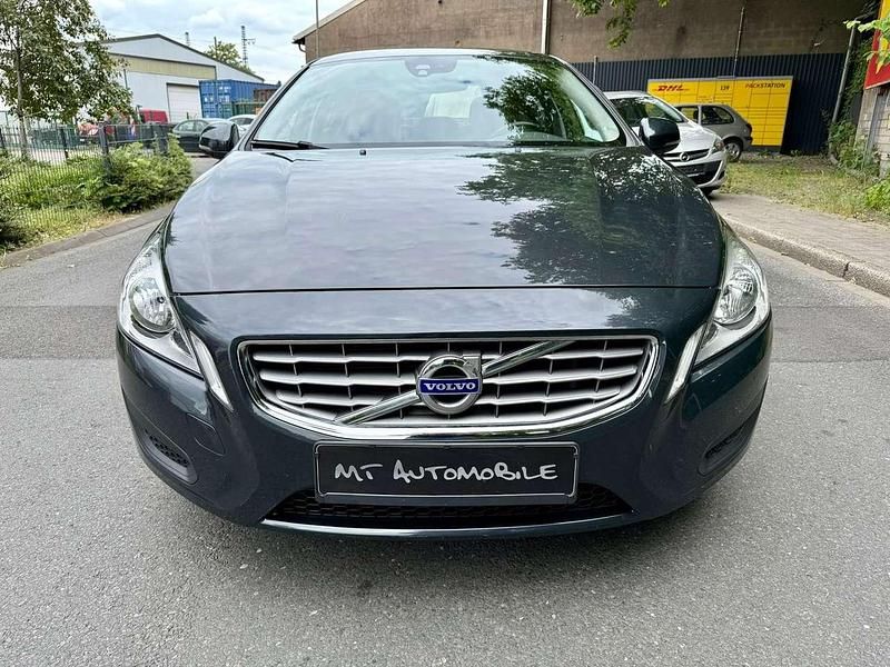 Gebraucht Volvo S60 Momentum 150 PS (110 kW) 2011 Savile grey / metallic Limousine
