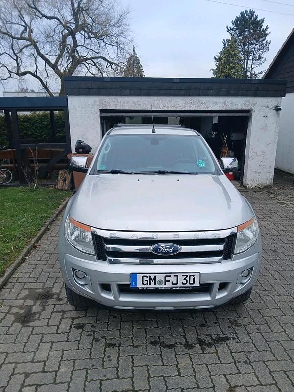 Gebraucht Ford Ranger 150 PS (110 kW) 2014 Silber Pickup