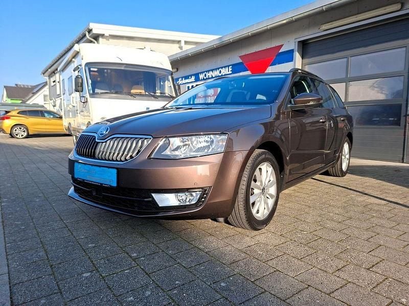 Gebraucht Skoda Octavia Style 150 PS (110 kW) 2016 Hneda topaz/topaz braun (metallic) Kombi