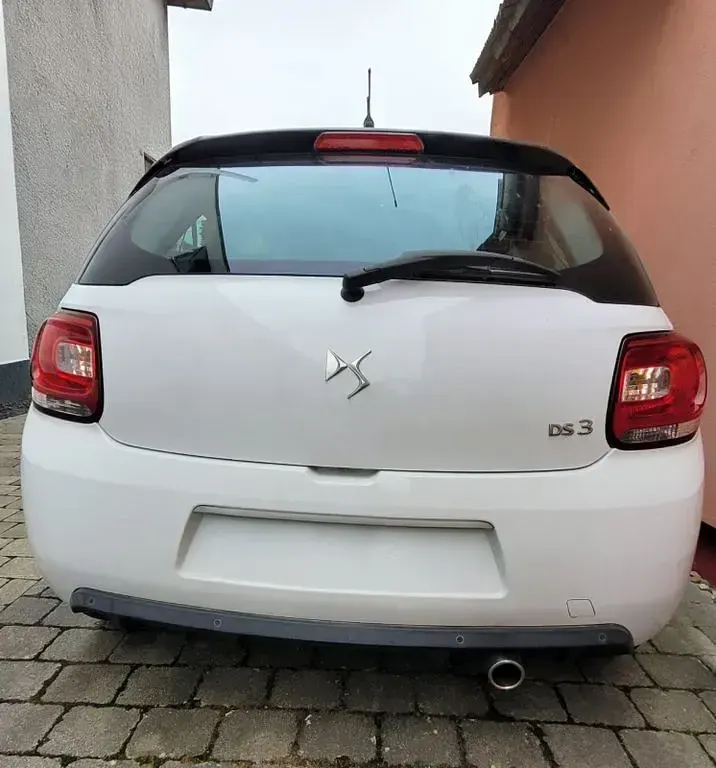 Gebraucht Citroën DS3 110 PS (80 kW) 2018 Weiß Kleinwagen