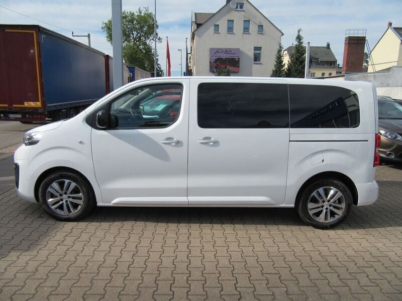 Gebraucht Peugeot Traveller Allure 177 PS (130 kW) 2022 Schneeweiß Van / Kleinbus