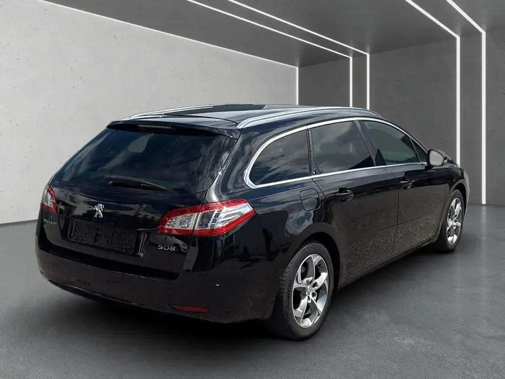 Gebraucht Peugeot 508 SW Active 120 PS (88 kW) 2016 Schwarz Kombi