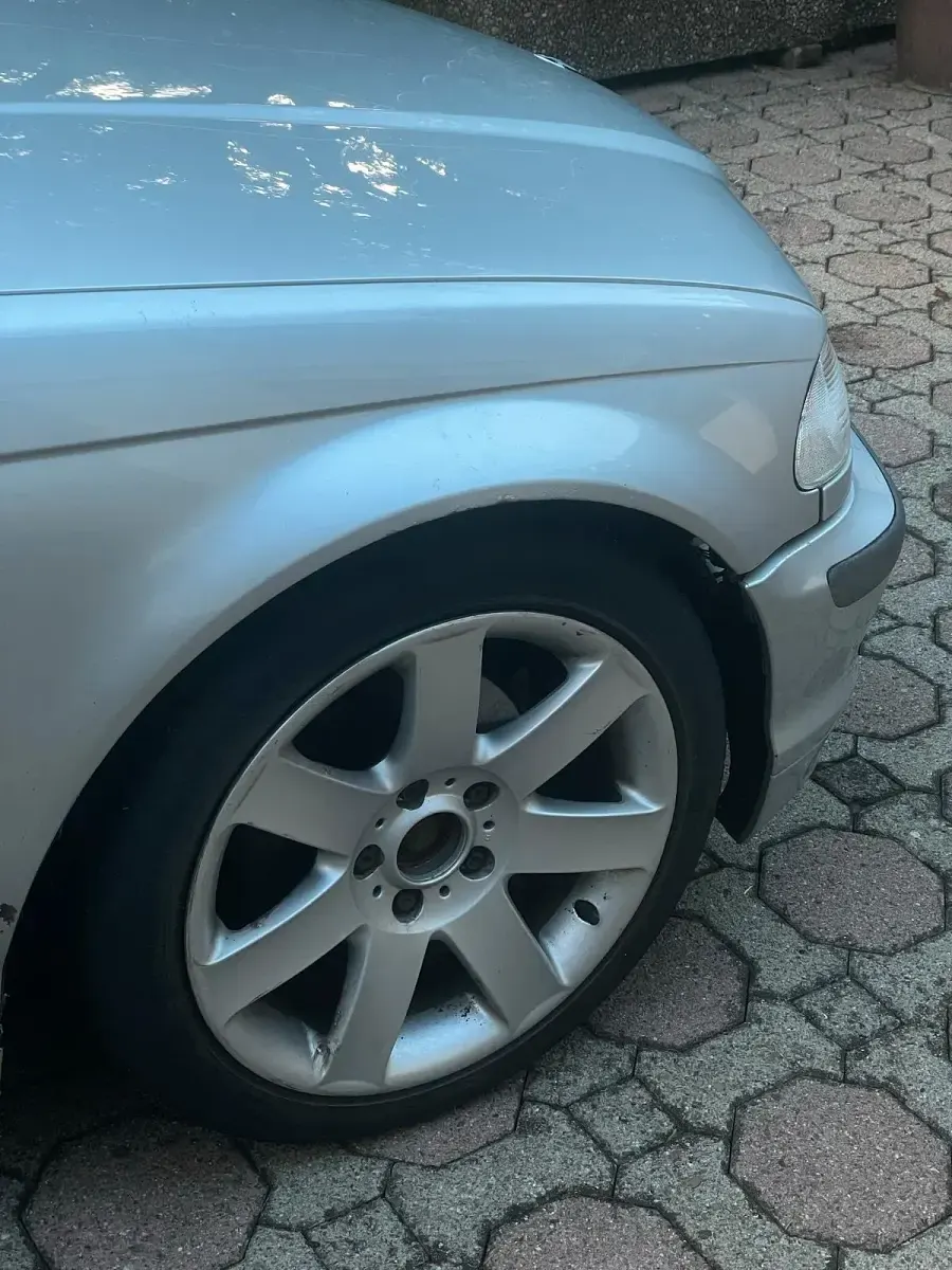 Gebraucht BMW 323 Sport Line 170 PS (125 kW) 1999 Silber Limousine