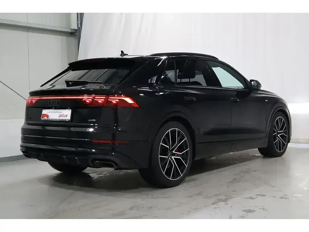 Gebraucht Audi Q8 Ambiente 210 PS (154 kW) 2025 Schwarz SUV