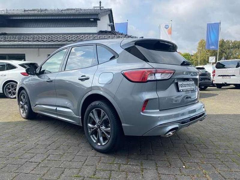 Gebraucht Ford Kuga ST-Line X 150 PS (110 kW) 2021 Solar silver SUV