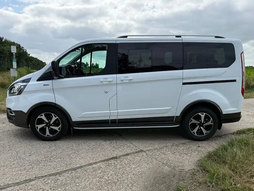 Gebraucht Ford Tourneo Custom Active 170 PS (125 kW) 2023 Weiß Van
