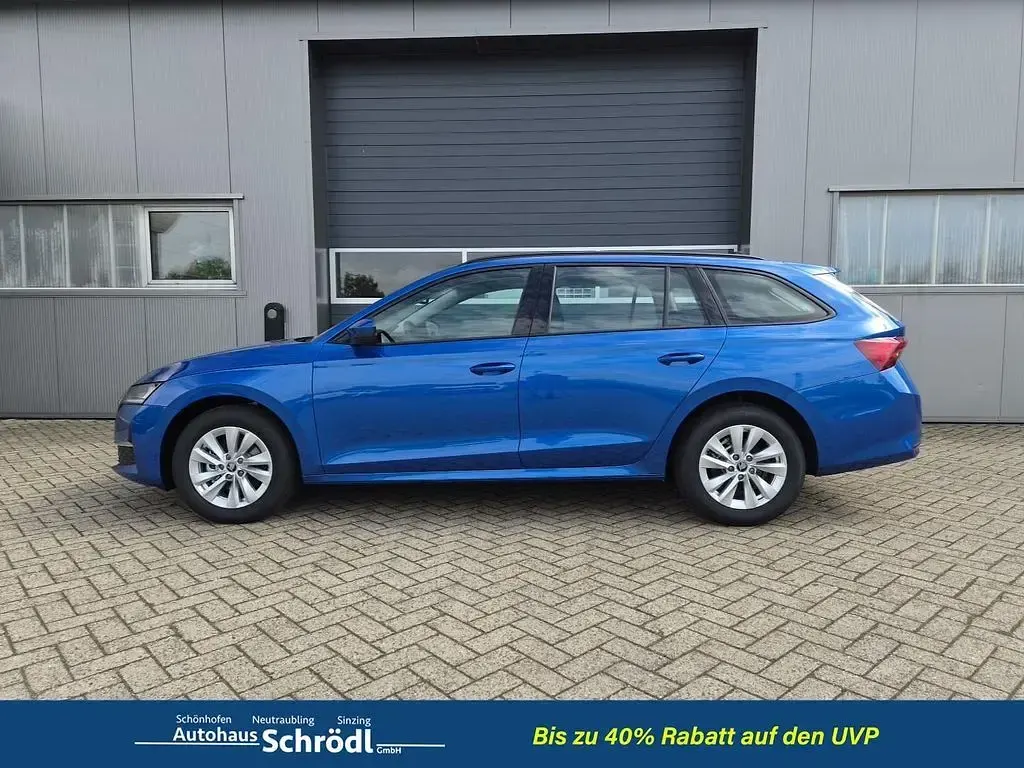 Neu Skoda Octavia Selection 150 PS (110 kW) 2026 Raceblau metallic Kombi