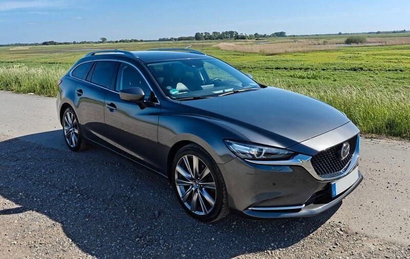 Grau Gebraucht 2019 Mazda 6 Sports-Line Kombi | 19.500 € - Bild 1/4