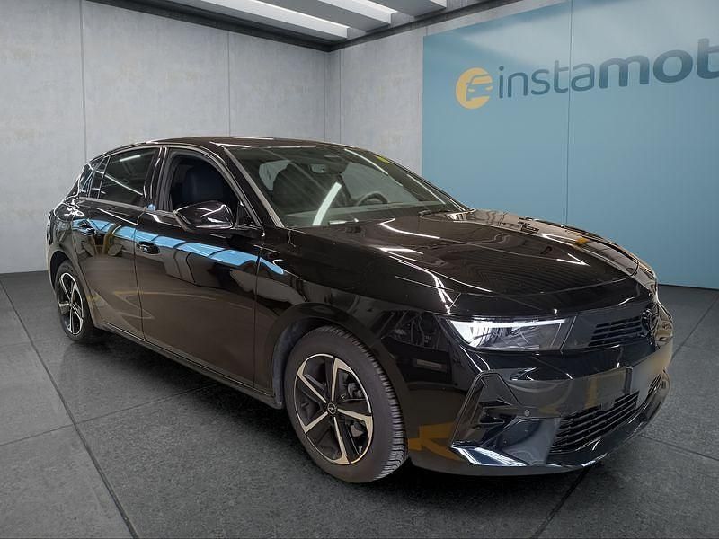 Gebraucht Opel Astra 131 PS (96 kW) 2025 Schwarz Limousine