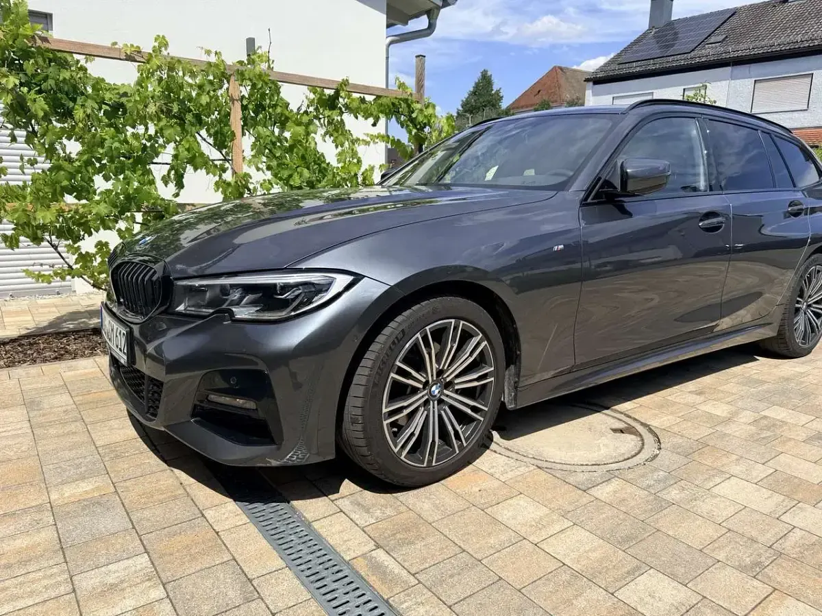 Gebraucht BMW 320 M Sport 190 PS (139 kW) 2020 Grau Kombi