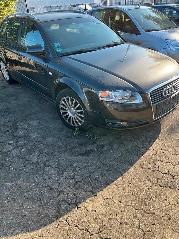 Schwarz Gebraucht 2007 Audi A4 Kombi | 700 € - Bild 1/4