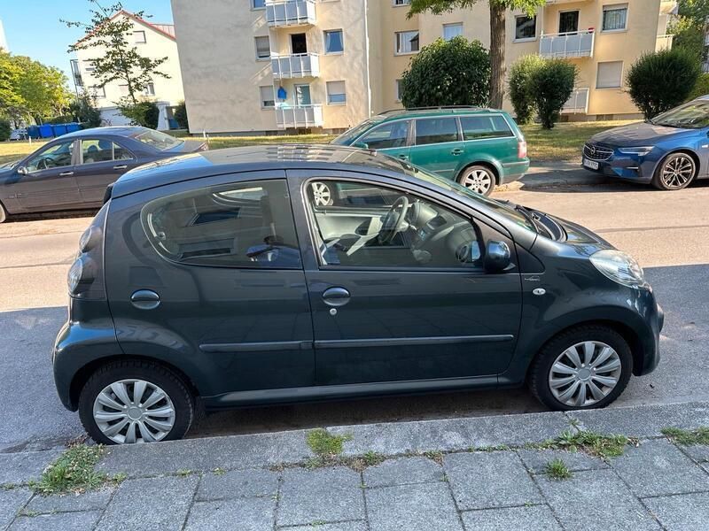 Grau Gebraucht 2008 Citroën C1 Kleinwagen | 2.550 € (Etwas zu teuer) - Bild 1/4