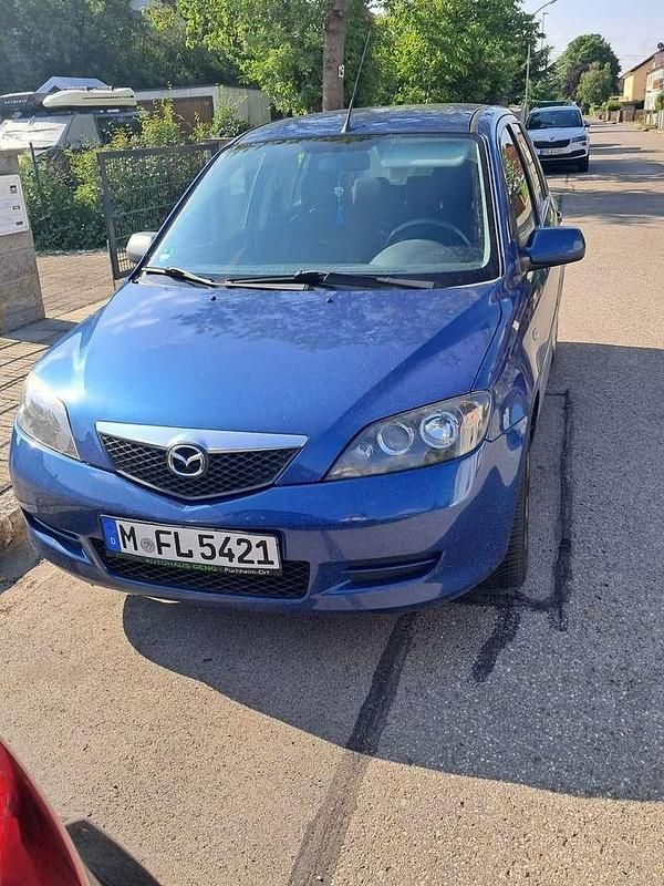 Blau Gebraucht 2006 Mazda 2 Active Van / Kleinbus | 2.000 € (Etwas zu teuer) - Bild 1/4