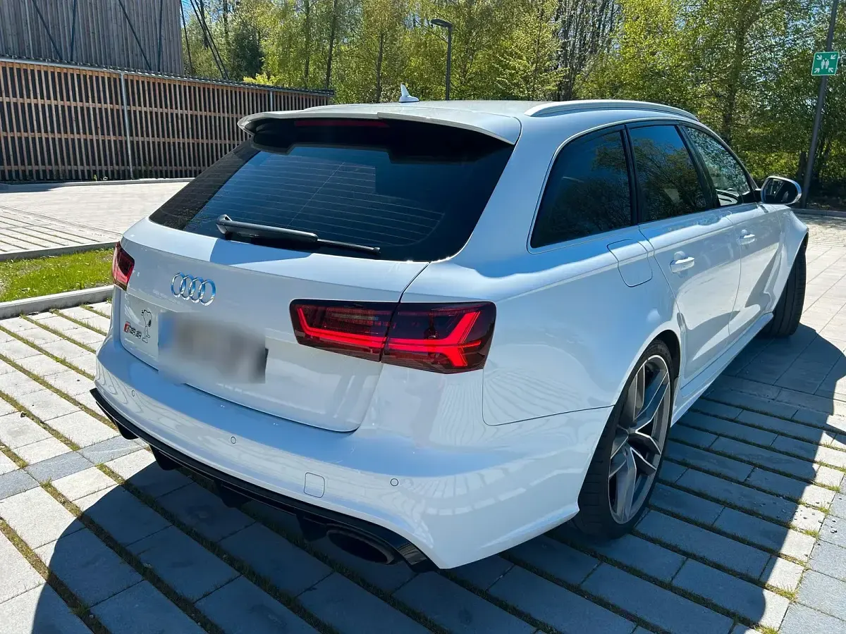 Gebraucht Audi RS6 560 PS (411 kW) 2015 Weiß Kombi