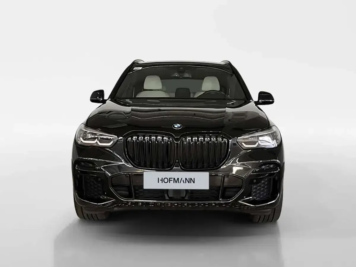 Gebraucht BMW X5 M M Sport 333 PS (244 kW) 2023 Saphirschwarz metallic SUV
