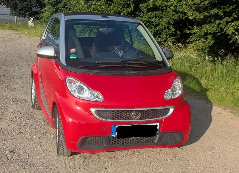 Rot Gebraucht 2012 Smart ForTwo Cabrio Passion Cabrio | 5.800 € (Guter Preis) - Bild 1/4