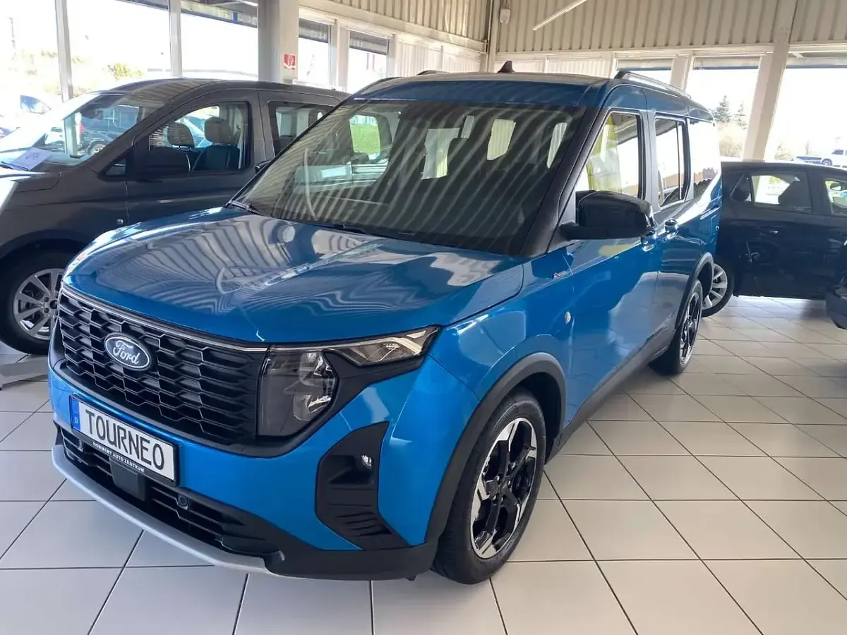 Gebraucht Ford Tourneo Courier 125 PS (91 kW) 2026 Digital aqua blue Van / Kleinbus