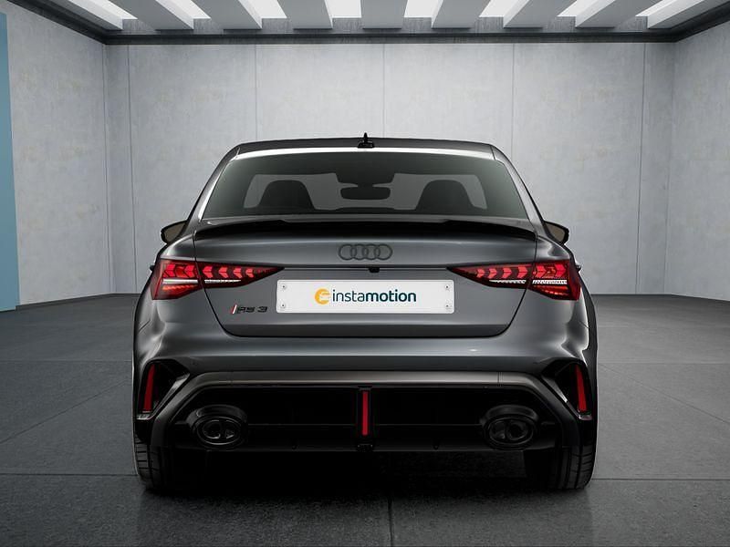 Neu Audi RS3 400 PS (294 kW) 2026 Grün Limousine
