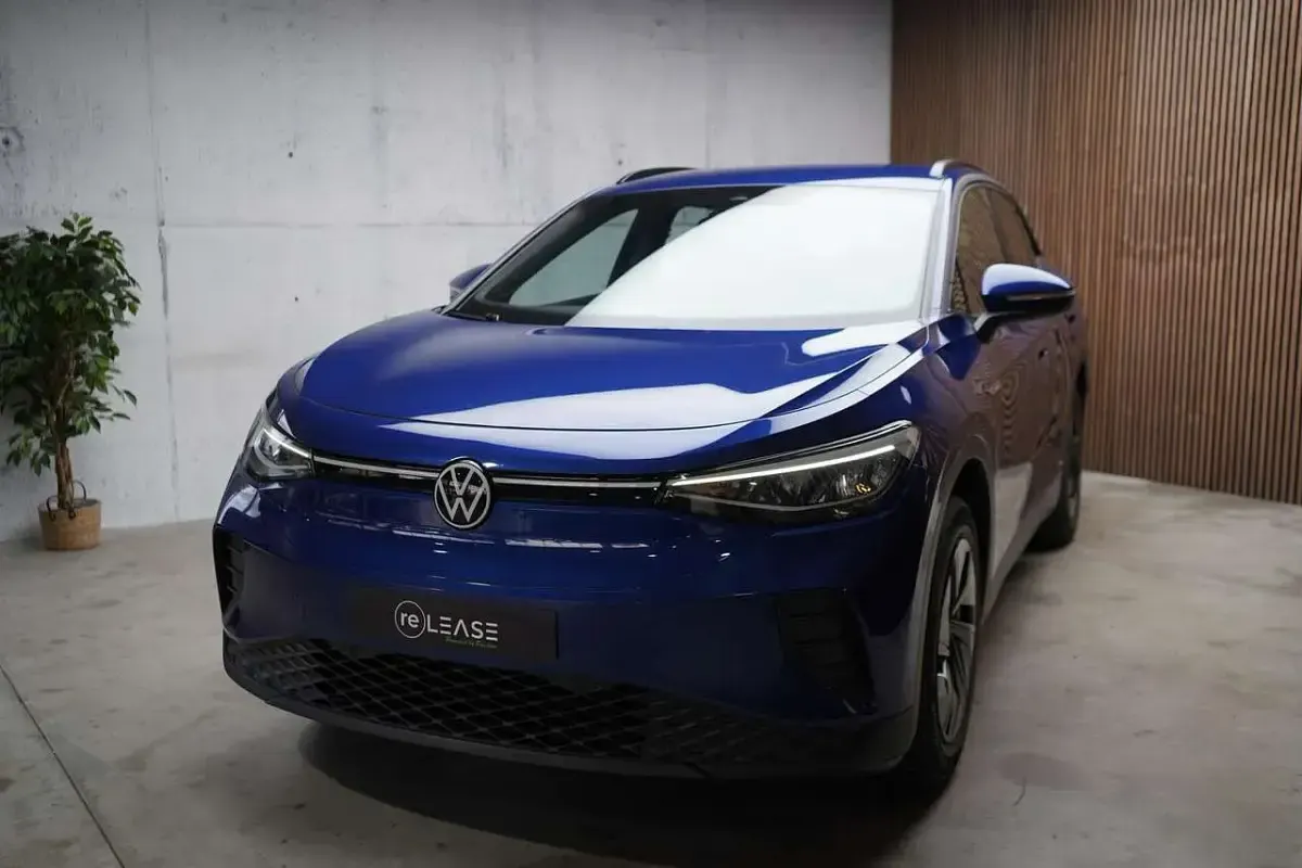 Gebraucht VW ID.4 Pure 125 kW (170 PS) 2022 Blue dusk metallic SUV
