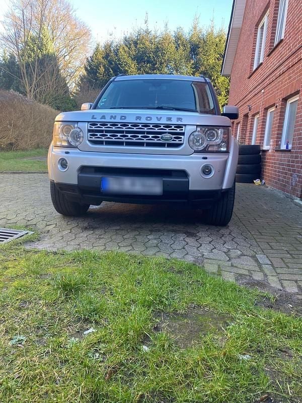 Gebraucht Land Rover Discovery 4 258 PS (189 kW) 2013 Silber SUV