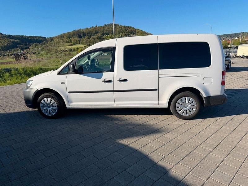 Second-hand VW Caddy Maxi 102 CP (75 kW) 2015 Alb Monovolum