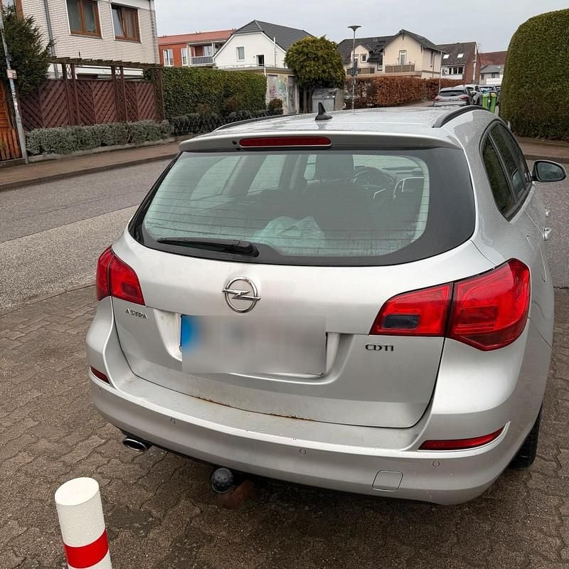 Gebraucht Opel Astra 165 PS (121 kW) 2012 Grau Kombi
