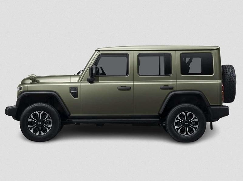 Neu BAW 212 166 PS (122 kW) 2025 Grün SUV