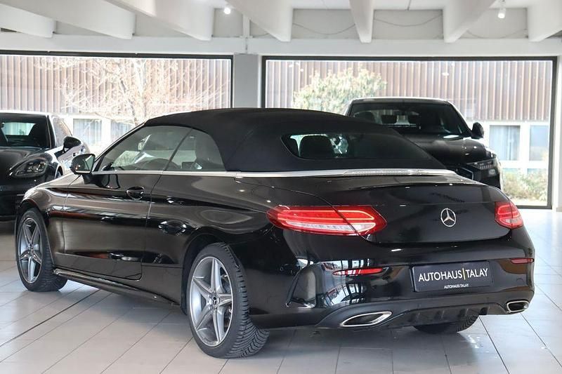 Gebraucht Mercedes C400 AMG 333 PS (244 kW) 2018 Schwarz(metallic) Cabrio
