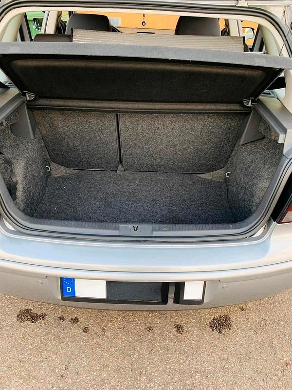 Gebraucht VW Polo 69 PS (50 kW) 2007 Grau Kleinwagen