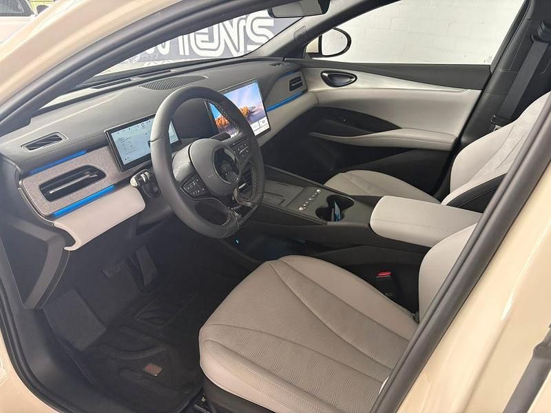 Neu BYD Seal 212 PS (155 kW) 2025 Beige Limousine