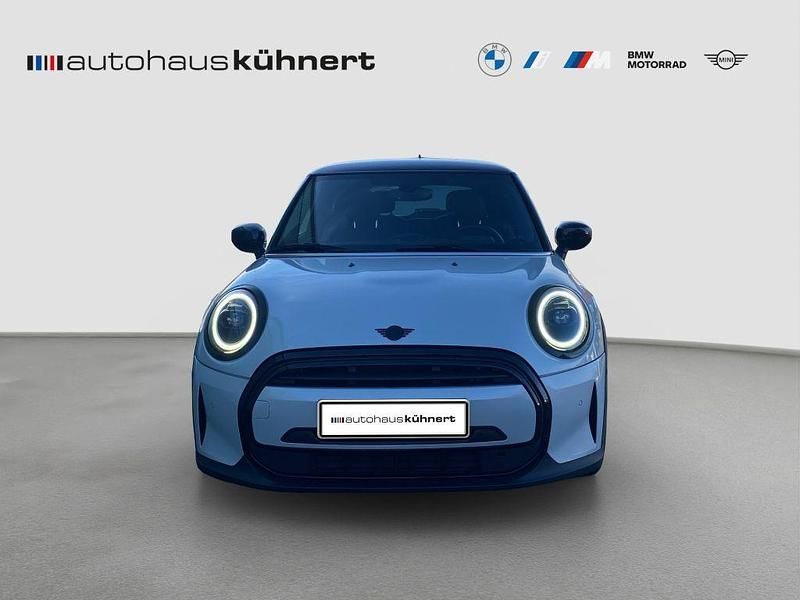 Gebraucht Mini Cooper 136 PS (100 kW) 2021 Weiß Kleinwagen