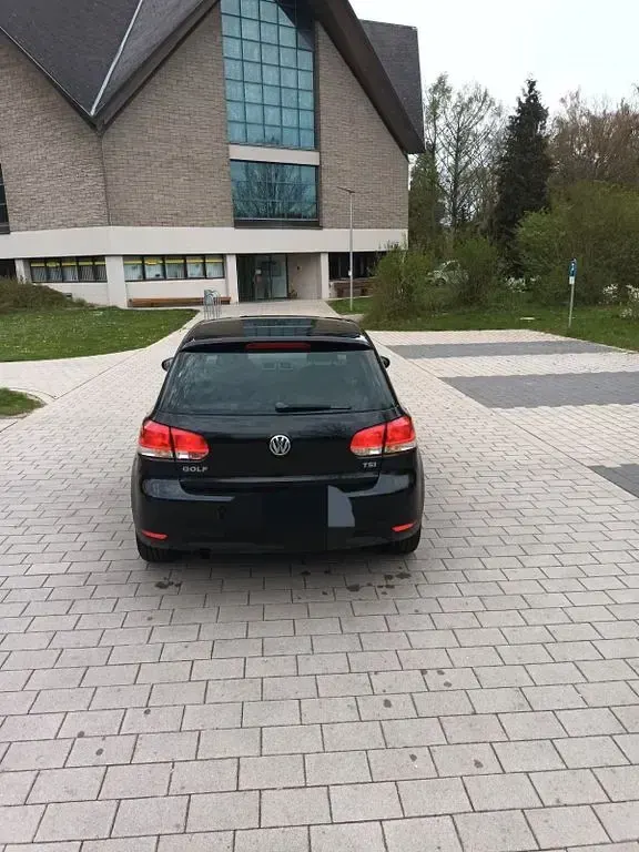 Gebraucht VW Golf VI Style 105 PS (77 kW) 2011 Schwarz Kleinwagen